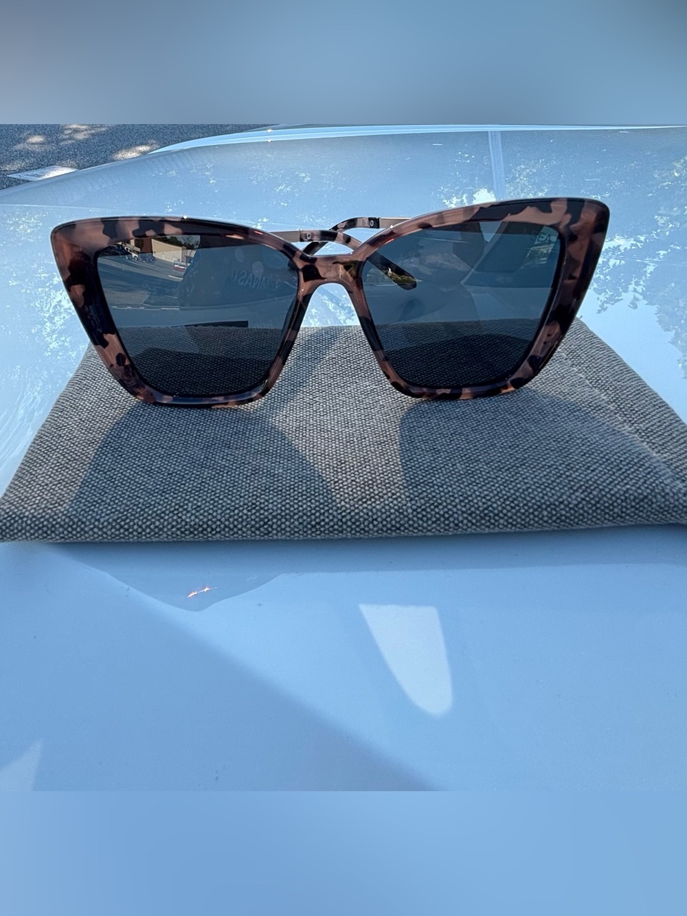 I-SEA oversized Tortoiseshell Square Women’s Sunglasses - Brown/Black.